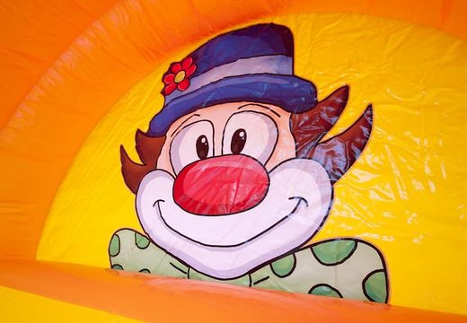 Spektakuläre aufblasbare rutsche im clown-thema mit fröhlichen farben für kinder. Kaufen sie aufblasbare rutschen jetzt online bei JB-Hüpfburgen Deutschland