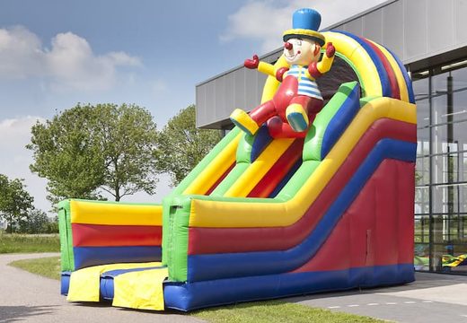 Aufblasbare clown-rutsche mit planschbecken, beeindruckendem 3D-objekt, frischen farben und den 3D-hindernissen für kinder. Bestellen sie aufblasbare rutschen jetzt online bei JB-Hüpfburgen Deutschland