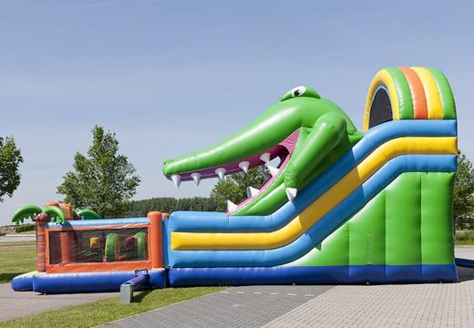 Aufblasbare multiplay-rutsche im krokodil-design mit planschbecken, beeindruckendem 3D-objekt, frischen farben und dem 3D-hindernissen für kinder. Bestellen sie aufblasbare rutschen jetzt online bei JB-Hüpfburgen Deutschland