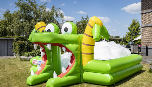 Opblaasbaar schuim bubble park in krokodil thema kopen voor kinderen