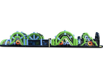 Giga stormbaan 30m lang in de kleuren zwart en groen voor zowel jong als oud kopen. Bestel opblaasbare stormbanen nu online bij JB Inflatables Nederland
