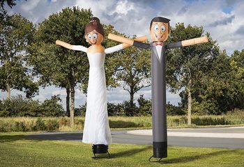 Koop de 4m skydancer trouwend koppel nu online bij JB Inflatables Nederland. Alle standaard opblaasbare airdancers worden razendsnel geleverd