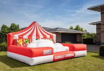 Groot opblaasbaar open bubble boarding luchtkussen met schuim kopen in thema carnaval circus clown voor kinderen