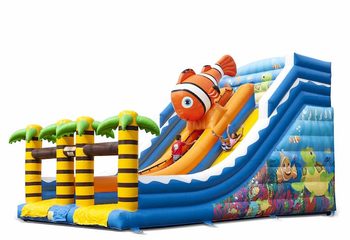 Inflatable glijbaan in thema seaworld met grappige 3D-figuren en kleurrijke prints kopen voor kids. Bestel opblaasbare glijbanen nu online bij JB Inflatables Nederland