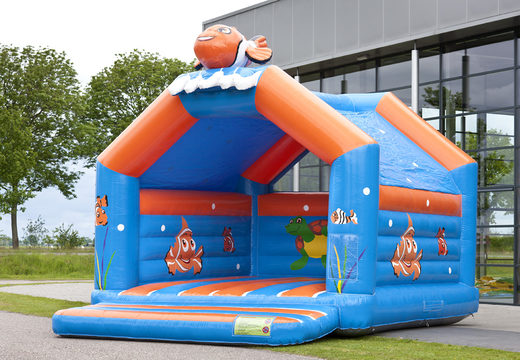 Super hüpfburg mit dach im clownfisch-nemo-thema für kinder. Kaufen sie hüpfburgen online bei JB-Hüpfburgen Deutschland