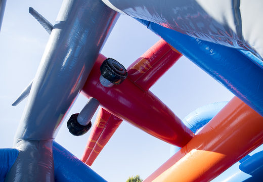 Aufblasbarer Hindernisparcours Hüpfburg mit Gebläse im Thema Flugzeug für Kinder online kaufen