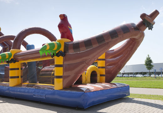 Einzigartiger 17 meter breiter piraten-hindernisparcours mit 7 spielelementen und bunten objekten für kinder. Kaufen sie aufblasbare hindernisparcours jetzt online bei JB-Hüpfburgen Deutschland