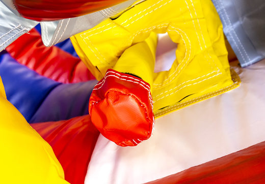 Aufblasbares Basketball Spiel in bunten Farben für Kinder zu bestellen bei JB Hüpfburgen