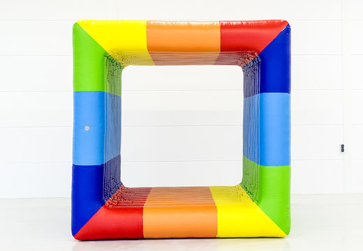 Bestellen sie flip it cube im regenbogen-design für groß und klein. Kaufen sie aufblasbare artikel online bei JB-Hüpfburgen Deutschland