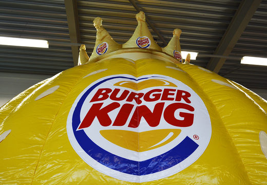 Maßgeschneiderte Burger King Whopper - kuppelrunde hüpfburg sonderanfertigung  mit der großen 3D-Krone ideal für die Kleinen zum Verkauf. Kaufen sie jetzt kundenspezifische aufblasbare hüpfburg mit logo online bei JB-Hüpfburgen Deutschland