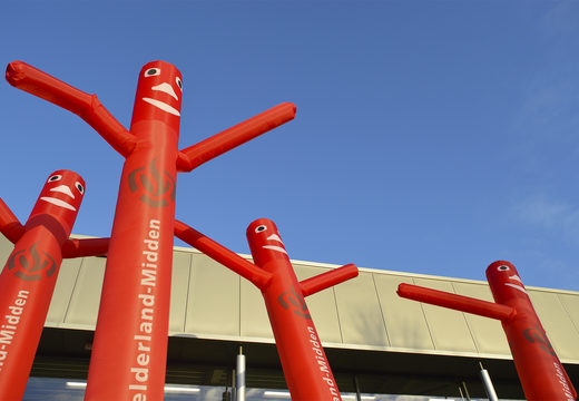 Kaufen sie personalisierte Feuerwehr Gelderland Middle skydancer in der signalfarbe rot bei JB-Hüpfburgen Deutschland. Aufblasbare skytube in allen formen und größen erhältlich
