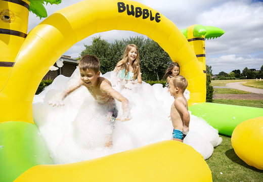 Bubble park hüpfburg mit schaumhahn im jungle-thema für kinder. Kaufen sie aufblasbare hüpfburgen online bei JB-Hüpfburgen Deutschland