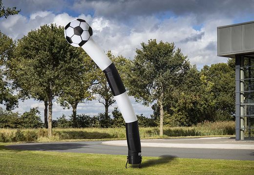 Bestellen sie die 6m airdancer mit 3D ball in schwarz-weiß bei JB-Hüpfburgen Deutschland. Kaufen sie standard skydancers für sportveranstaltungen