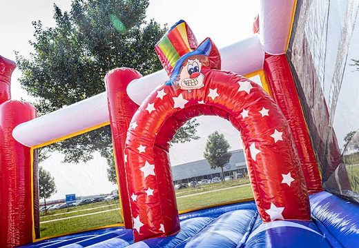 Bounce world zirkus-hüpfburg mit rutschen und allerlei hindernissen mit zirkus-prints für kinder. Bestellen sie hüpfburgen online bei JB-Hüpfburgen Deutschland
