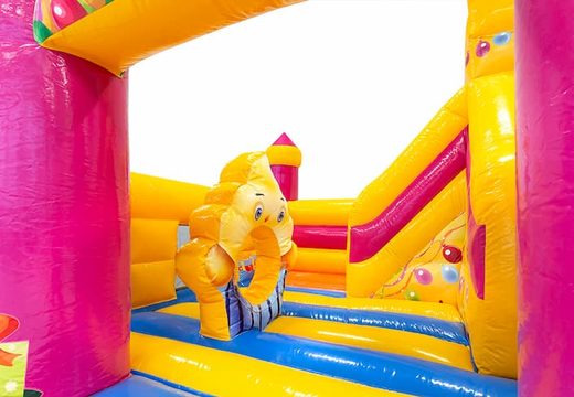 Funcity party-hüpfburg mit rutsche im inneren, dem 3D-objekt auf der hüpffläche und lustigem party-design für kinder. Bestellen sie hüpfburgen online bei JB-Hüpfburgen Deutschland