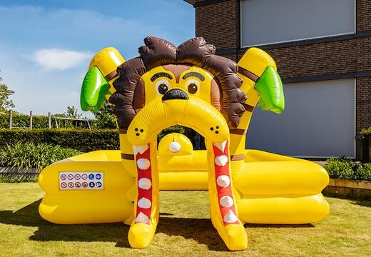 Opblaasbare schuim bubble park in leeuw thema te koop voor kinderen