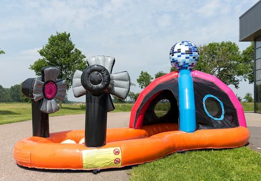 Playzone disco-hüpfburg mit plastikbällen und 3D-objekten für kinder. Kaufen sie hüpfburgen online bei JB-Hüpfburgen Deutschland