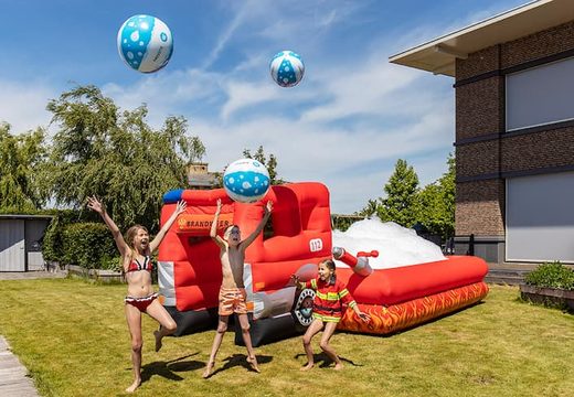 Opblaasbaar open bubble boarding park springkussen met schuim te koop in thema brandweer voor kinderen