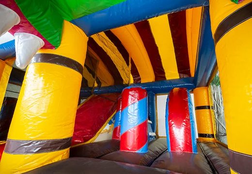 Große aufblasbare indoor-piraten-multiplay-hüpfburg mit rutsche im lego-design für kinder. Kaufen sie hüpfburgen online bei JB-Hüpfburgen Deutschland