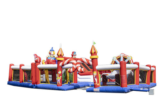 Große aufblasbare hüpfburg mit zirkusmotiv für kinder. Bestellen sie hüpfburgen online bei JB-Hüpfburgen Deutschland