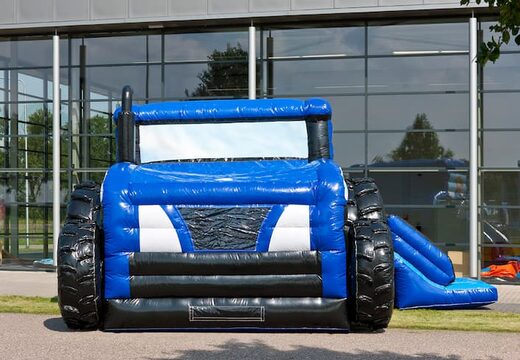 Bestel opblaasbaar maxi multifun blauw springkasteel in tractor thema voor kids bij JB Inflatables Nederland. Koop springkastelen online bij JB Inflatables Nederland