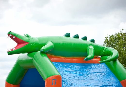 Bestellen sie eine aufblasbare multifun-hüpfburg mit dach und rutsche im krokodil-design für kinder mit 3D-objekt oben bei JB-Hüpfburgen Deutschland. Kaufen sie aufblasbare hüpfburgen online bei JB-Hüpfburgen Deutschland