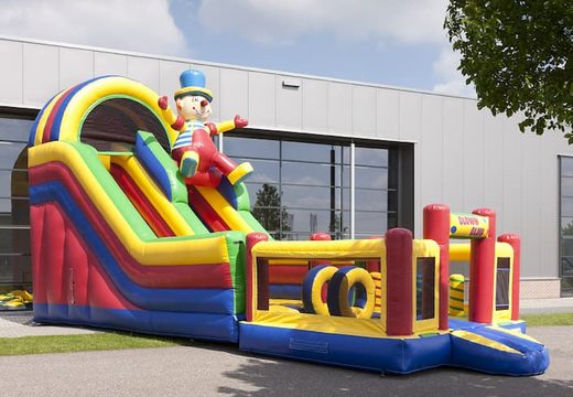 Aufblasbare multifunktionsrutsche im clown-design mit planschbecken, beeindruckendem 3D-objekt, frischen farben und den 3D-hindernissen für kinder. Bestellen sie aufblasbare rutschen jetzt online bei JB-Hüpfburgen Deutschland