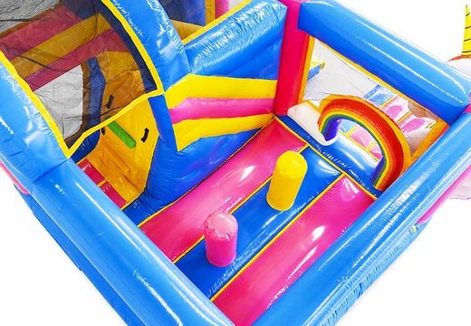 Aufblasbare Hüpfburg im Einhorn-Design für Kinder mit Rutsche und Gegenständen in Ordnung