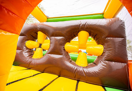 Bestellen Sie bei JB Inflatables einen Mega-Dschungel-Hindernisparcours
