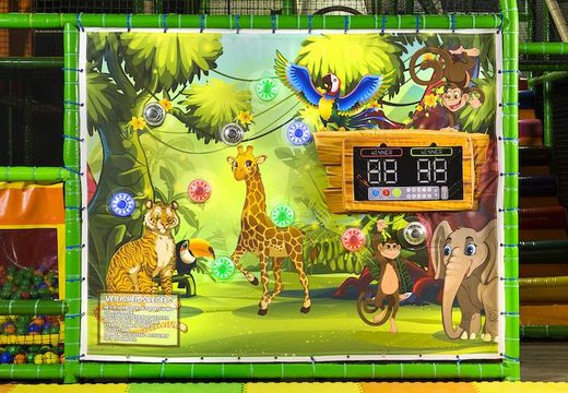 Spielplatzwand mit interaktiven Punkten und Safari-Thema für Kinder zum Spielen