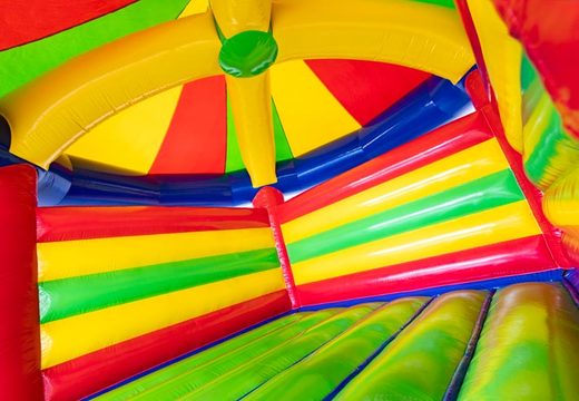 Groot carrousel springkasteel overdekt kopen voor kinderen. Bestel springkastelen online bij JB Inflatables Nederland