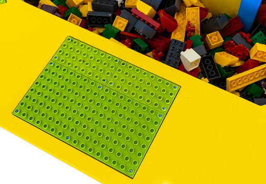 Spieltisch zum Beispiel für Lego oder Duplo. Aktivität für Kinder zu verkaufen
