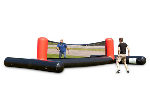 Spielen Sie Volleyball mit Ihren Füßen auf einem aufblasbaren Fußballfeld online bei JB Inflatables